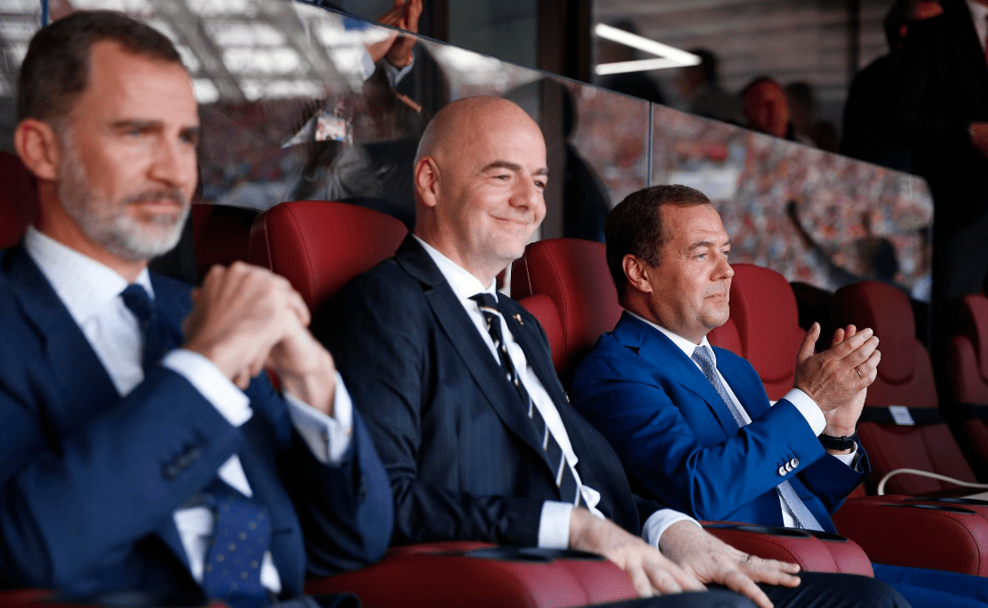 包含切尔西内部会议纪要流出：今晚遗憾出局；意大利杯使命明确；赛程密集仍需轮换的词条