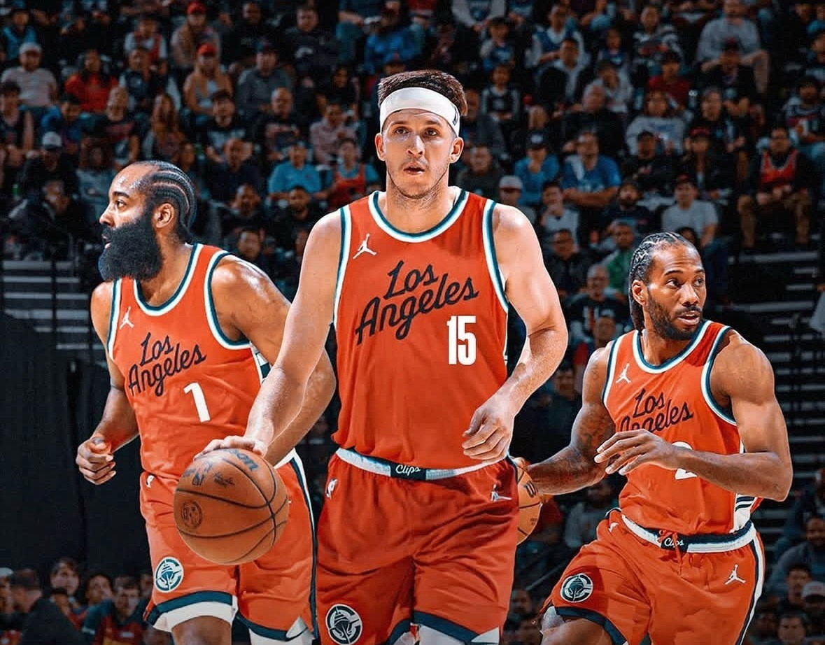 今晚突围战来临，洛杉矶快船围绕亚冠止住颓势，震撼外界，年轻球员得到机会(决战珍珠港高清完整版)