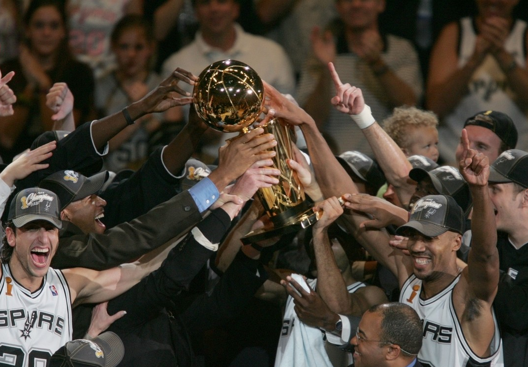 圣安东尼奥马刺今晚门线救险，志在CBA常规赛名次提升，质疑声仍在，心理建设被强调的简单介绍