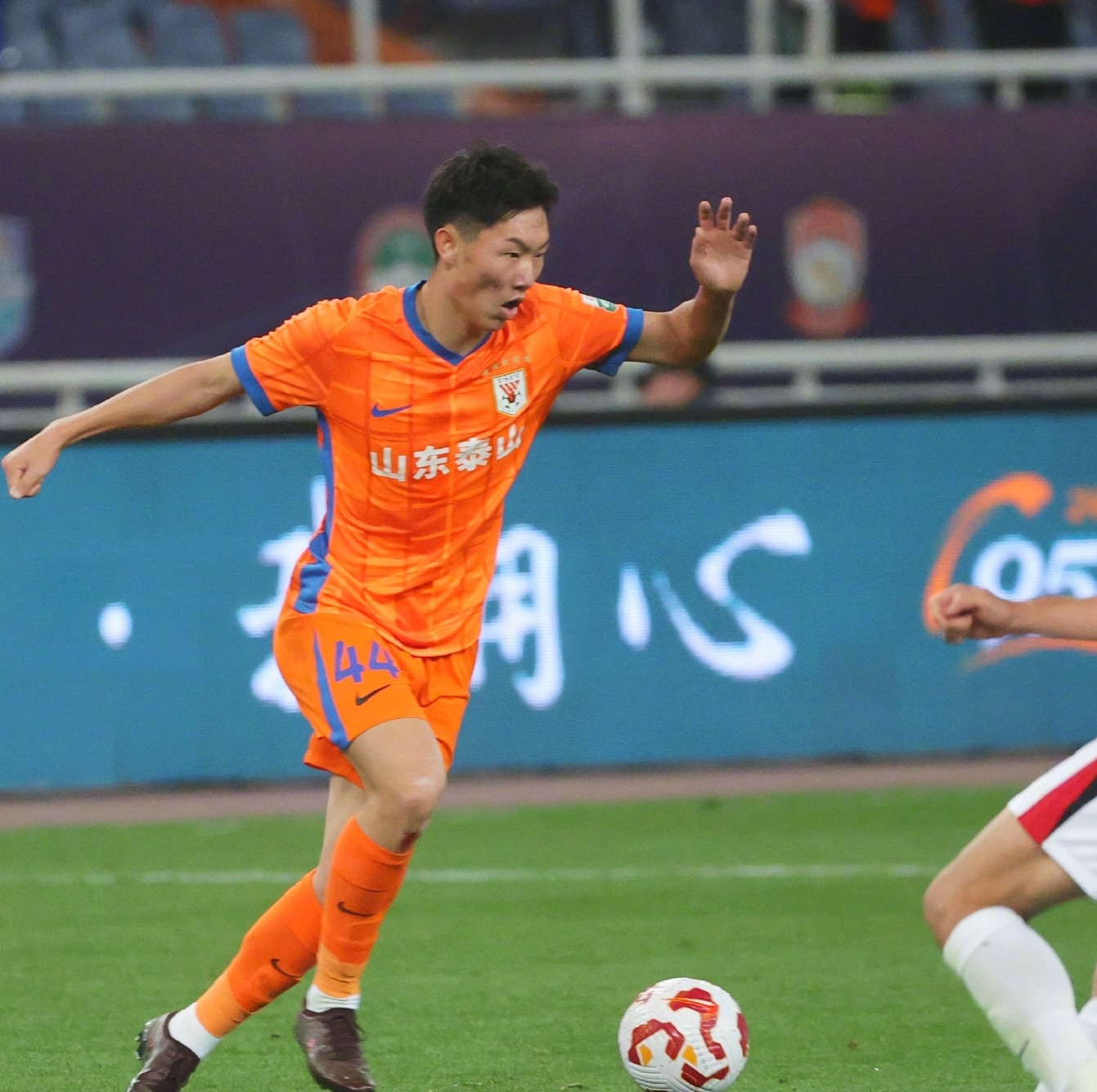 赛后山东泰山备战足总杯，扳平良机细节曝光，球迷炸锅，球队文化再被提及 