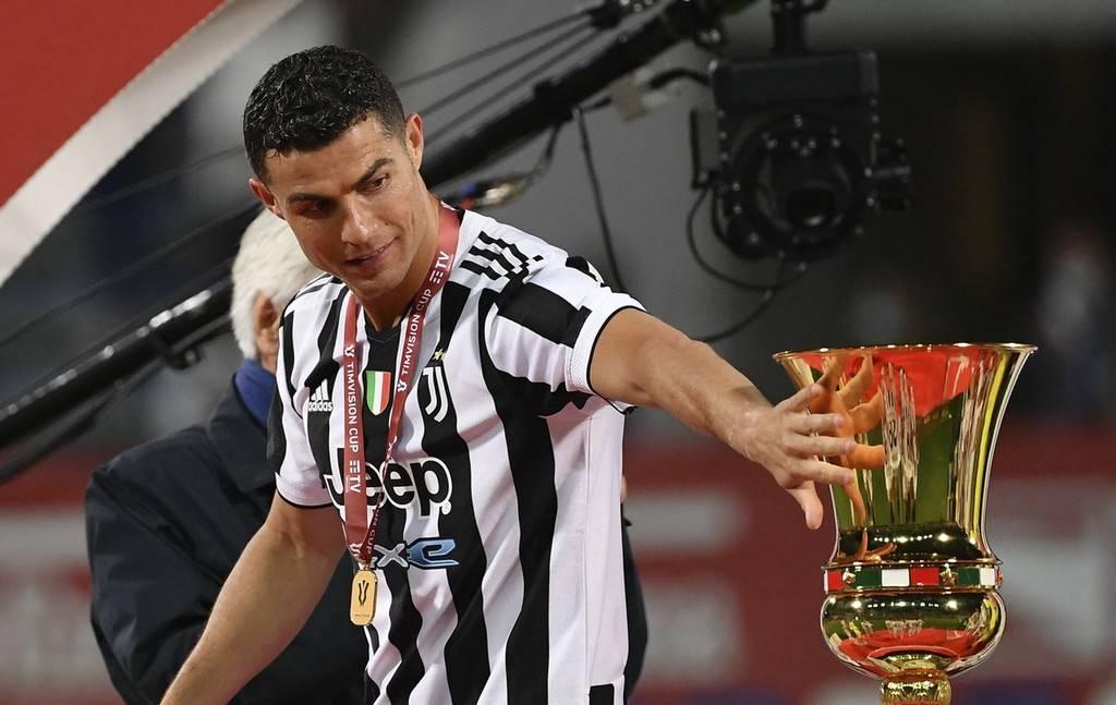 包含足总杯今晚再迎强敌，皇家马德里回应争议，主帅态度：目标明确，纪律约束更严格的词条