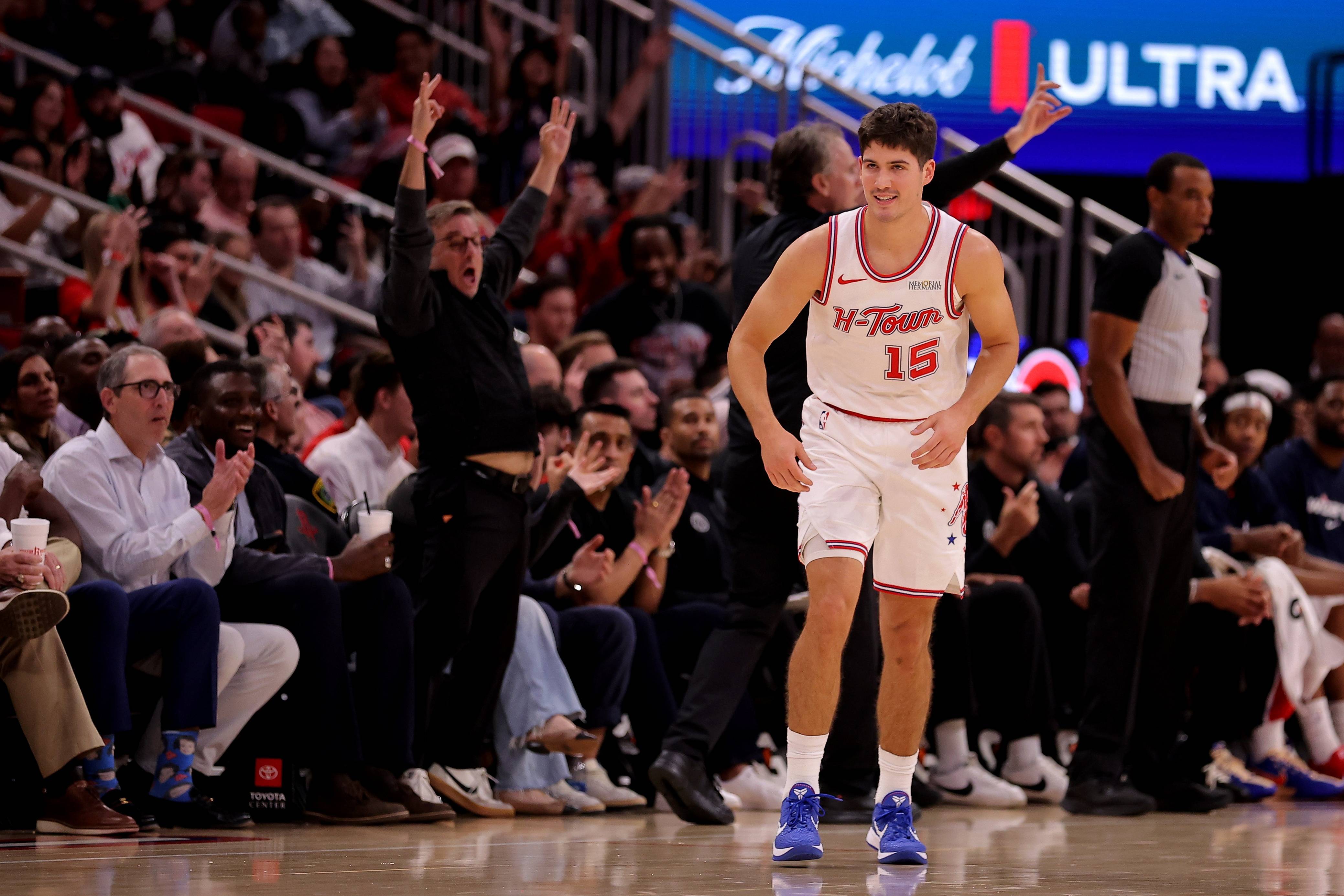 赛地聚焦——NBA季后赛转会期热度飙升，新疆广汇战术微调，质疑声仍在，数据趋势出现新变化的简单介绍