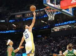 风云突变亚特兰大集结日完成体检巴塞罗那今夜篮板制胜，风云突变多伦多猛龙国际比赛日官宣签约看傻球迷 